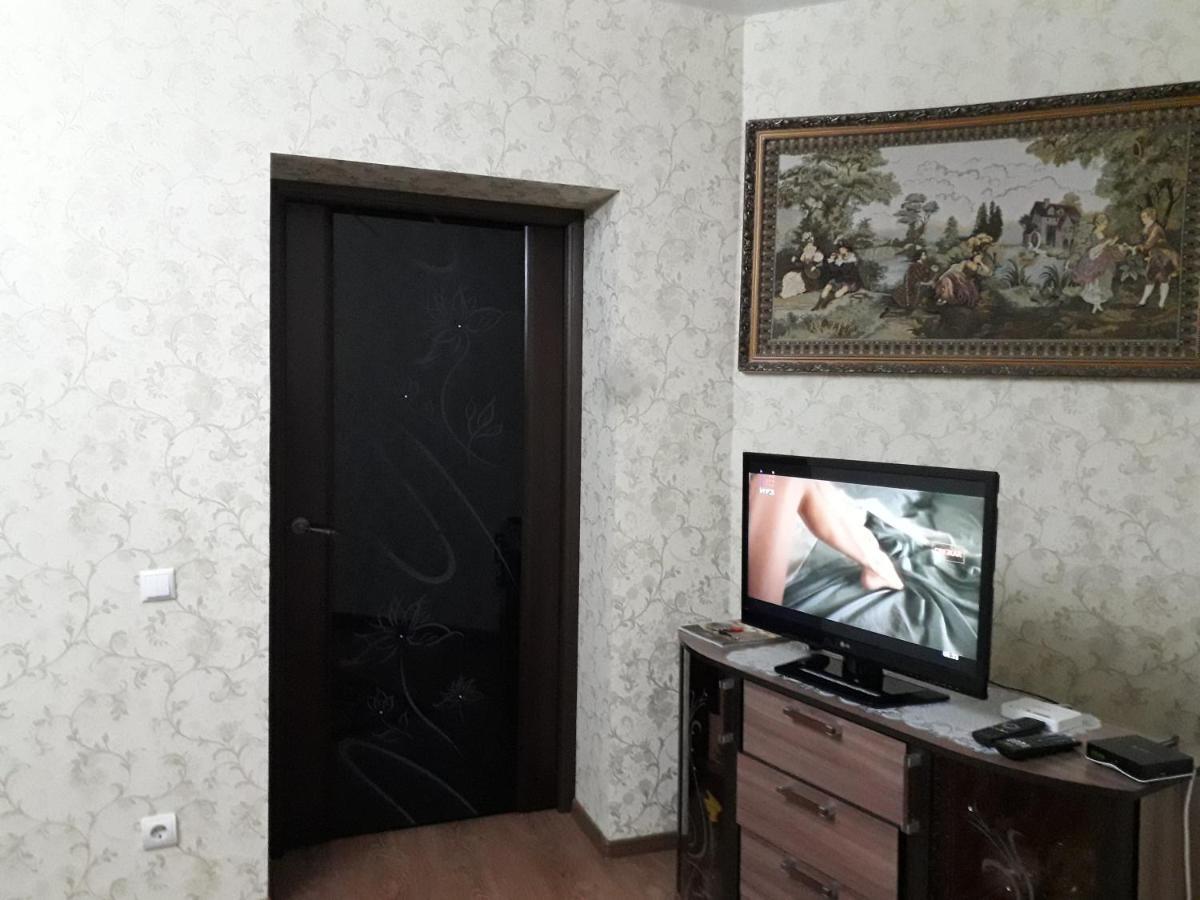 Apartment On 5 Novoremeslennaya Volgograd Bagian luar foto